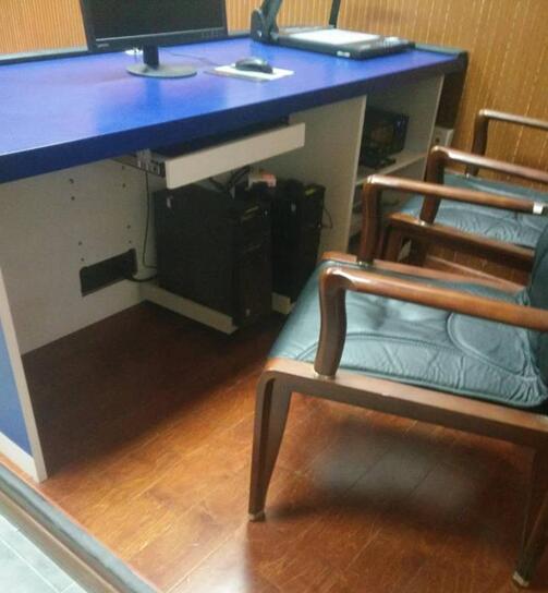 ATZY-SXZ-39型木质审讯桌(图2) ATZY-SXZ-39型木质审讯桌(图2)